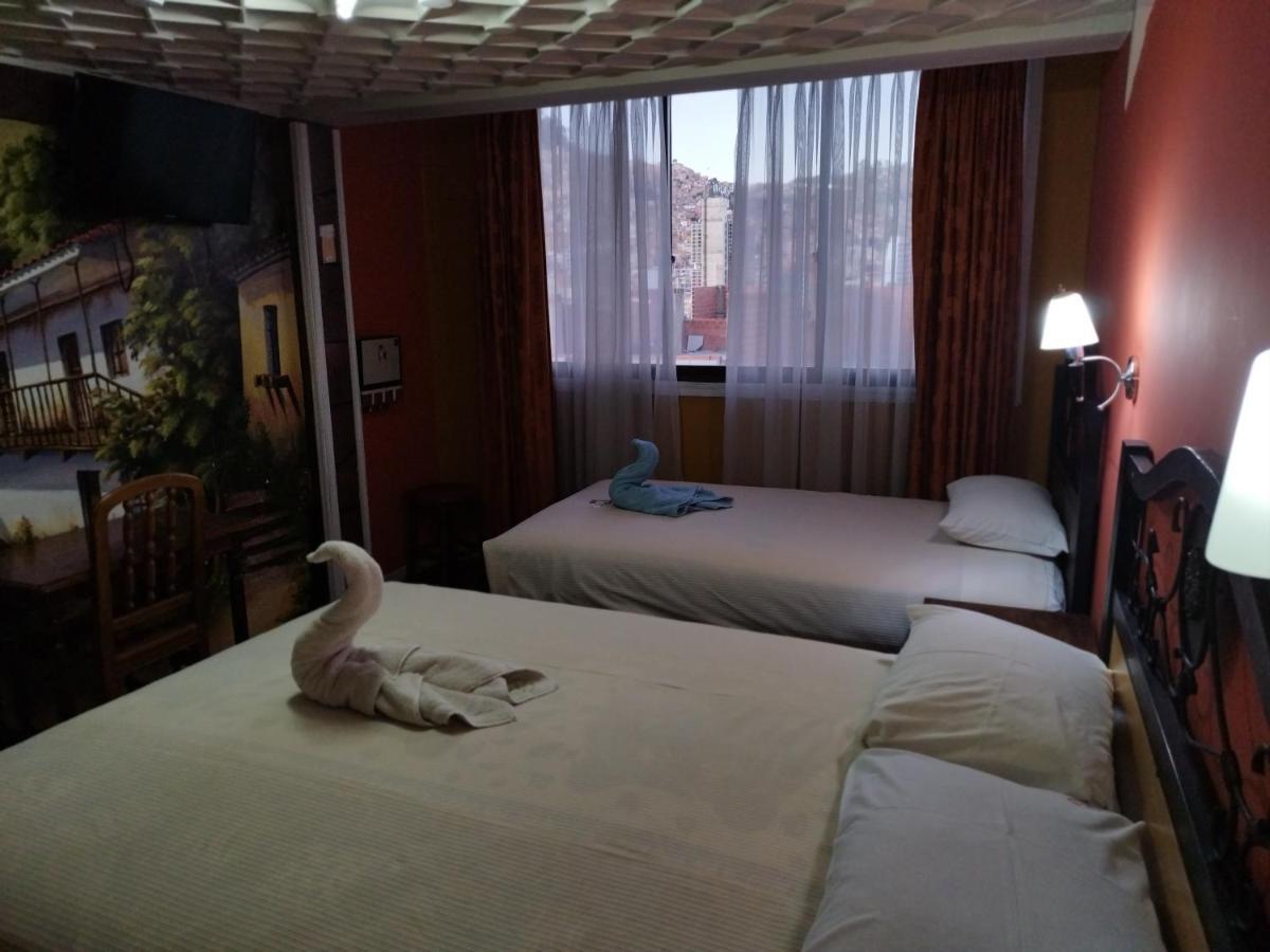 Isabela Hotel Suite Ла-Пас Экстерьер фото